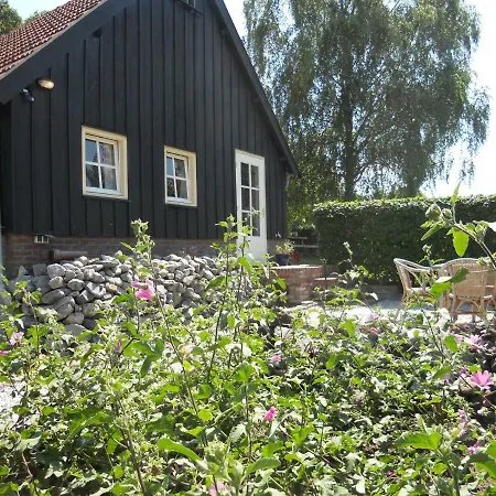 Holiday home Ulekesnest Helenaveen